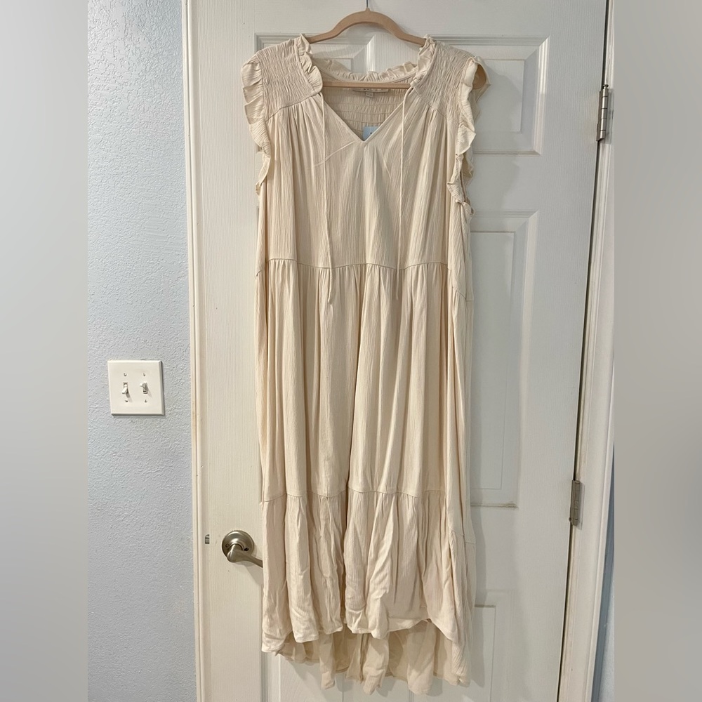 Loft Petite Flutter Sleeve Tiered High-Low Maxi